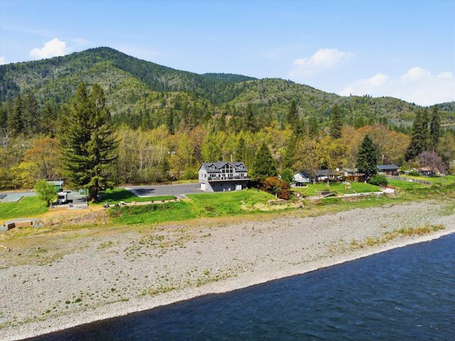 461 Fielder Lane, Grants Pass, OR 97526