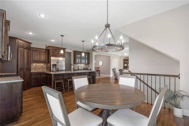 8608 W 165 Place, Overland Park, KS 66085