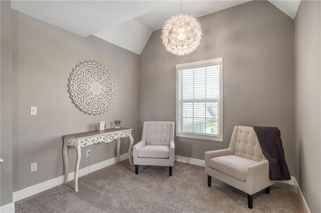 8608 W 165 Place, Overland Park, KS 66085