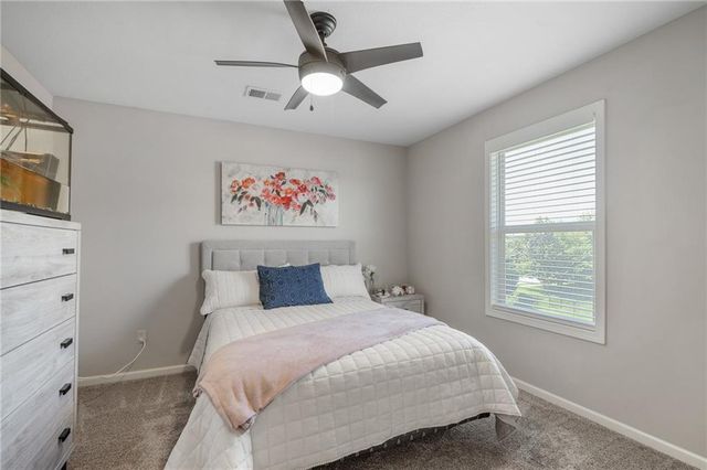 8608 W 165 Place, Overland Park, KS 66085