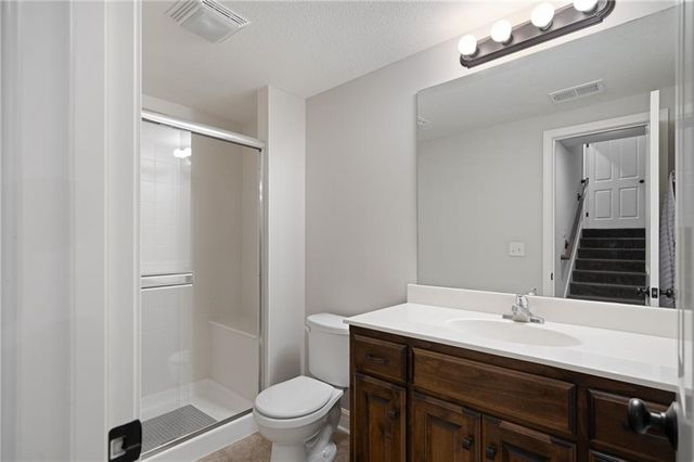 8608 W 165 Place, Overland Park, KS 66085