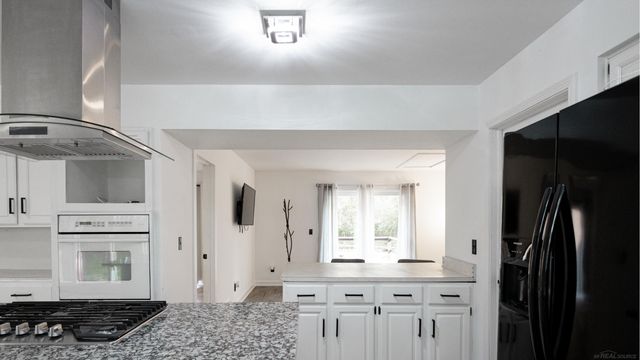 9202 Crawford Road, Columbus, MI 48063