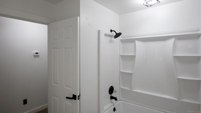 9202 Crawford Road, Columbus, MI 48063