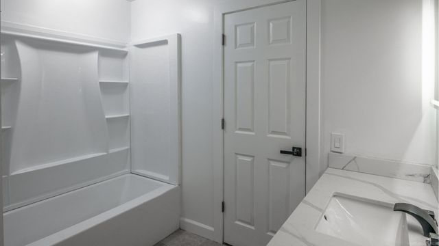 9202 Crawford Road, Columbus, MI 48063