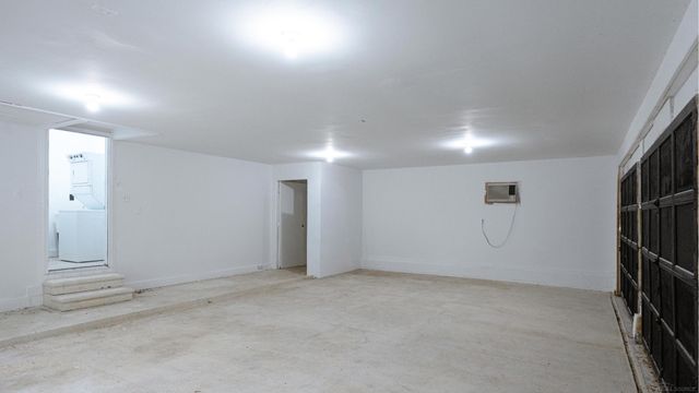 9202 Crawford Road, Columbus, MI 48063