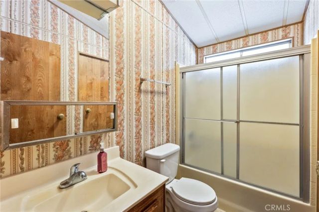 1525 W Oakland 27, Hemet, CA 92543