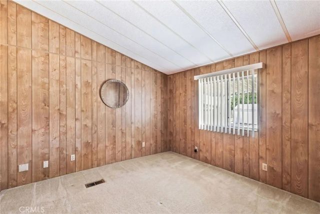 1525 W Oakland 27, Hemet, CA 92543