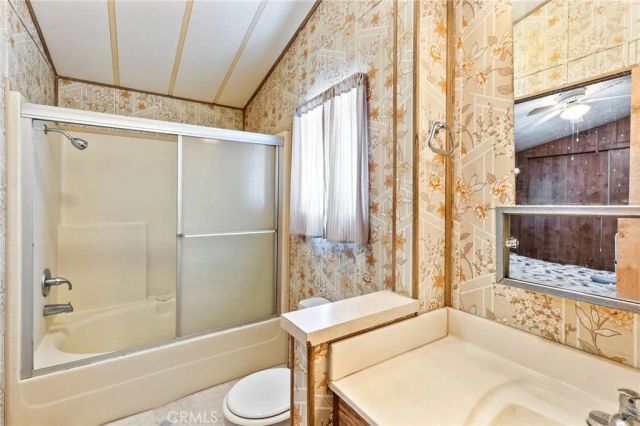 1525 W Oakland 27, Hemet, CA 92543
