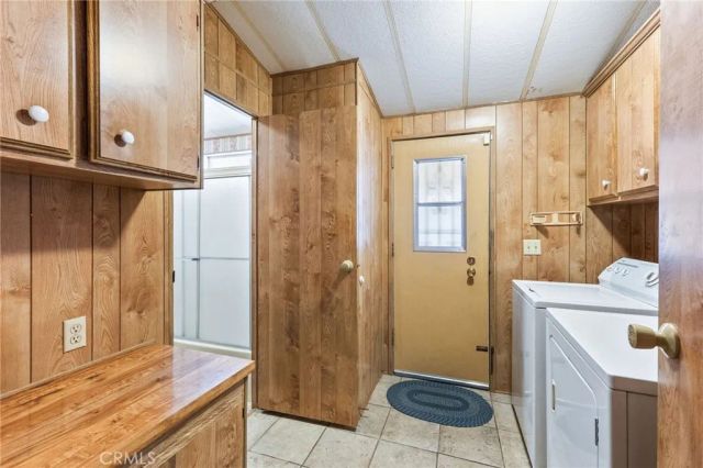 1525 W Oakland 27, Hemet, CA 92543