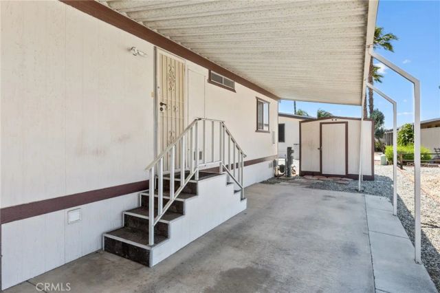 1525 W Oakland 27, Hemet, CA 92543