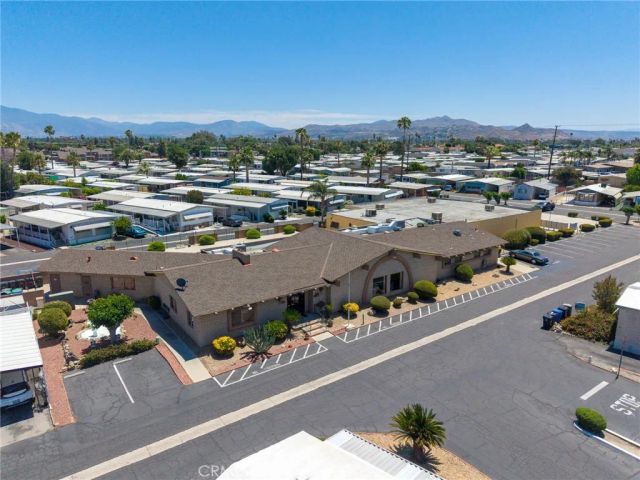 1525 W Oakland 27, Hemet, CA 92543
