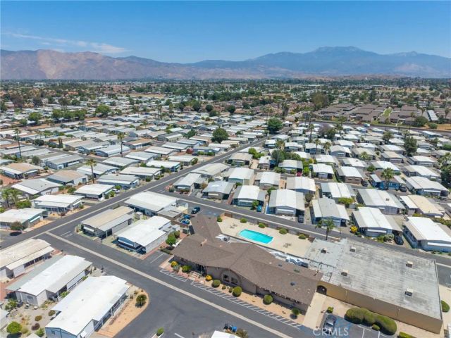 1525 W Oakland 27, Hemet, CA 92543