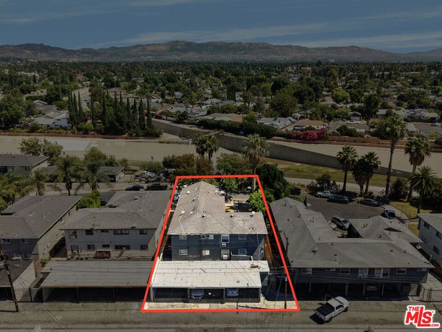 20542 Hartland Street 2, Winnetka, CA 91306