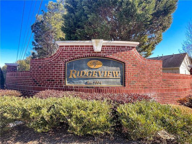 562 Simonton Ridge Trail, Lawrenceville, GA 30045