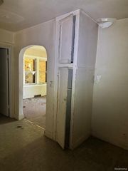 722 E Ridgeway Avenue, Flint, MI 48505