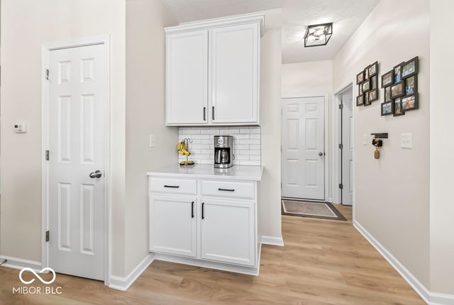 886 Starflower Trace, Greenwood, IN 46143