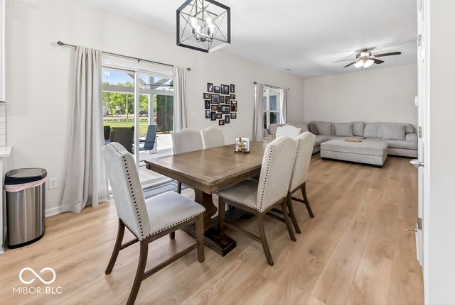 886 Starflower Trace, Greenwood, IN 46143