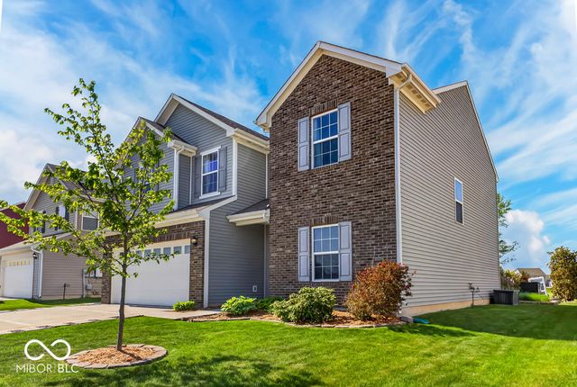 886 Starflower Trace, Greenwood, IN 46143