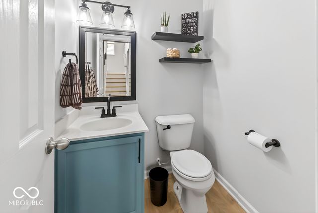 886 Starflower Trace, Greenwood, IN 46143