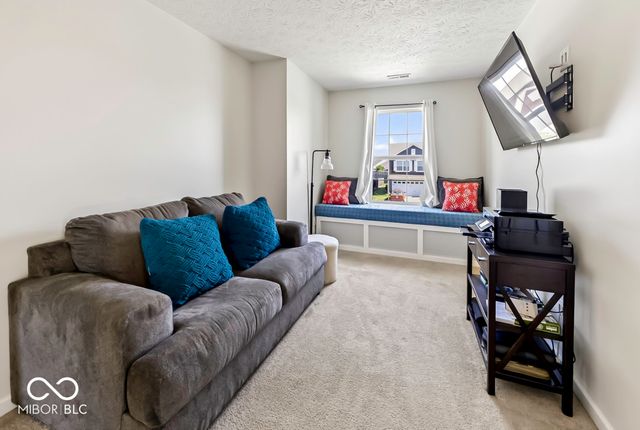 886 Starflower Trace, Greenwood, IN 46143