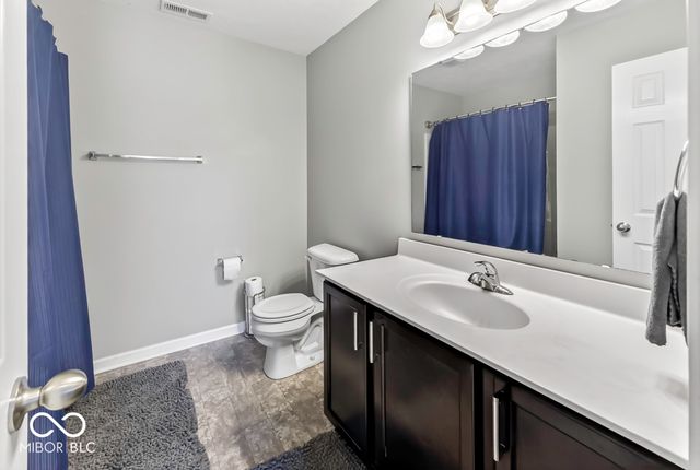 886 Starflower Trace, Greenwood, IN 46143