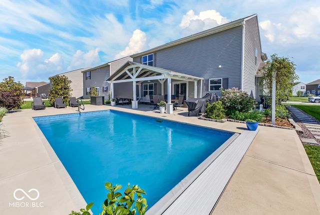 886 Starflower Trace, Greenwood, IN 46143