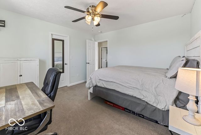 886 Starflower Trace, Greenwood, IN 46143