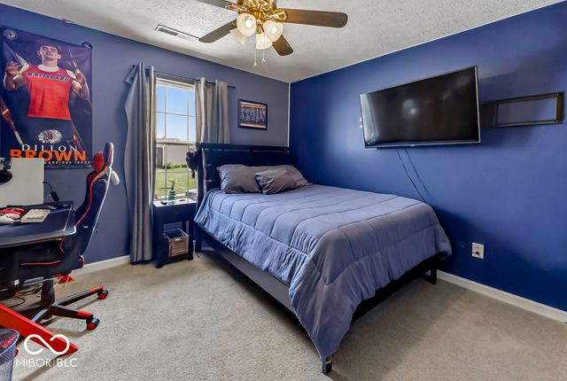 886 Starflower Trace, Greenwood, IN 46143