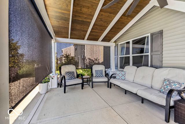 886 Starflower Trace, Greenwood, IN 46143