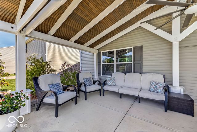 886 Starflower Trace, Greenwood, IN 46143