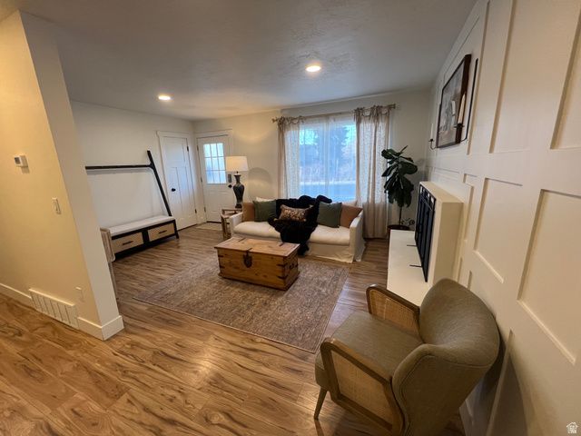 112 E 8680 S, Sandy, UT 84070