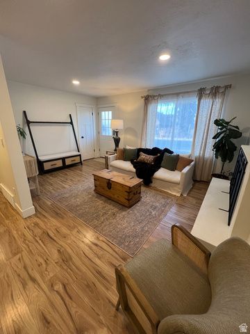 112 E 8680 S, Sandy, UT 84070