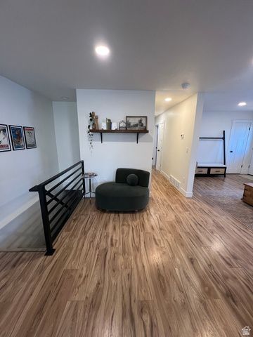 112 E 8680 S, Sandy, UT 84070