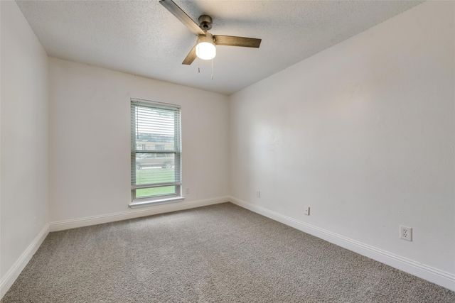 319 Southerland Avenue, Mesquite, TX 75150