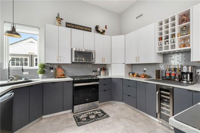2808 Cassandra Street, Mission, TX 78572