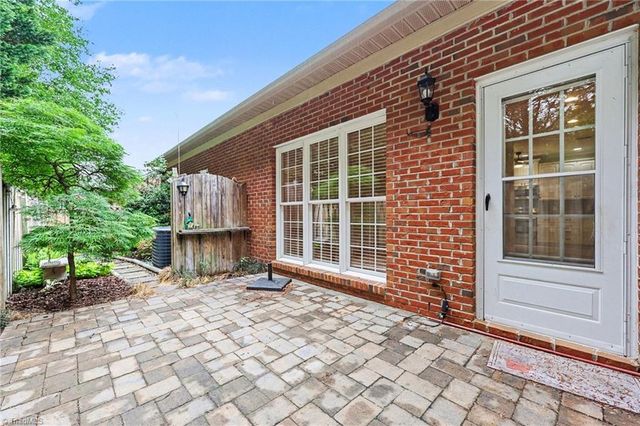 430 Northbridge Drive, High Point, NC 27265