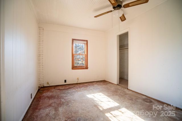 1922 Old Conover Startown Road, Newton, NC 28658