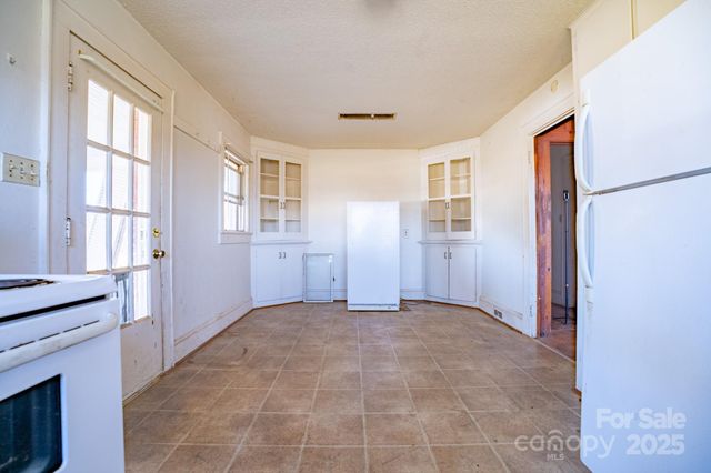 1922 Old Conover Startown Road, Newton, NC 28658