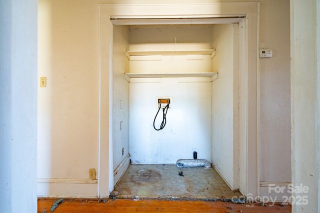 1922 Old Conover Startown Road, Newton, NC 28658