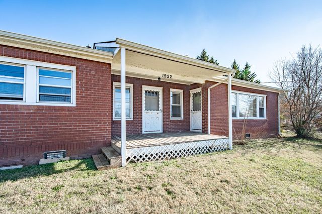 1922 Old Conover Startown Road, Newton, NC 28658