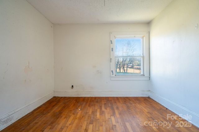 1922 Old Conover Startown Road, Newton, NC 28658