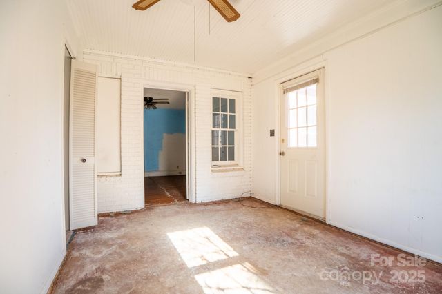 1922 Old Conover Startown Road, Newton, NC 28658