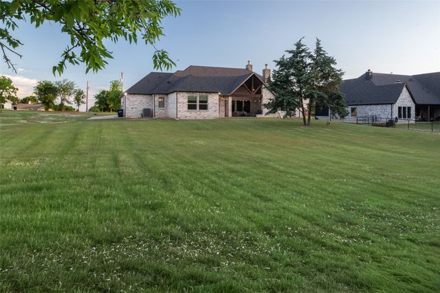 1401 Hunt Road, Gunter, TX 75058