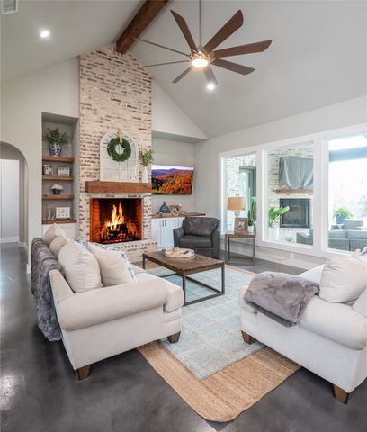 1401 Hunt Road, Gunter, TX 75058