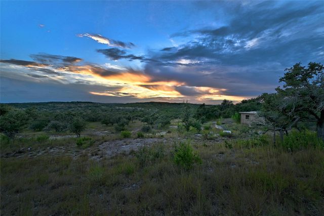 8075 Mount Sharp Road, Wimberley, TX 78676