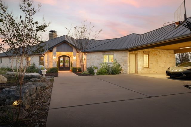 8075 Mount Sharp Road, Wimberley, TX 78676