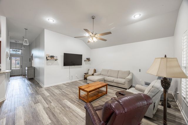 277 Cottage Way, Thibodaux, LA 70301