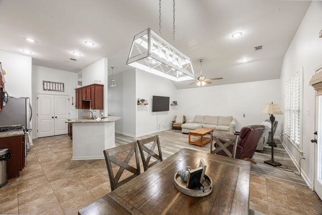 277 Cottage Way, Thibodaux, LA 70301