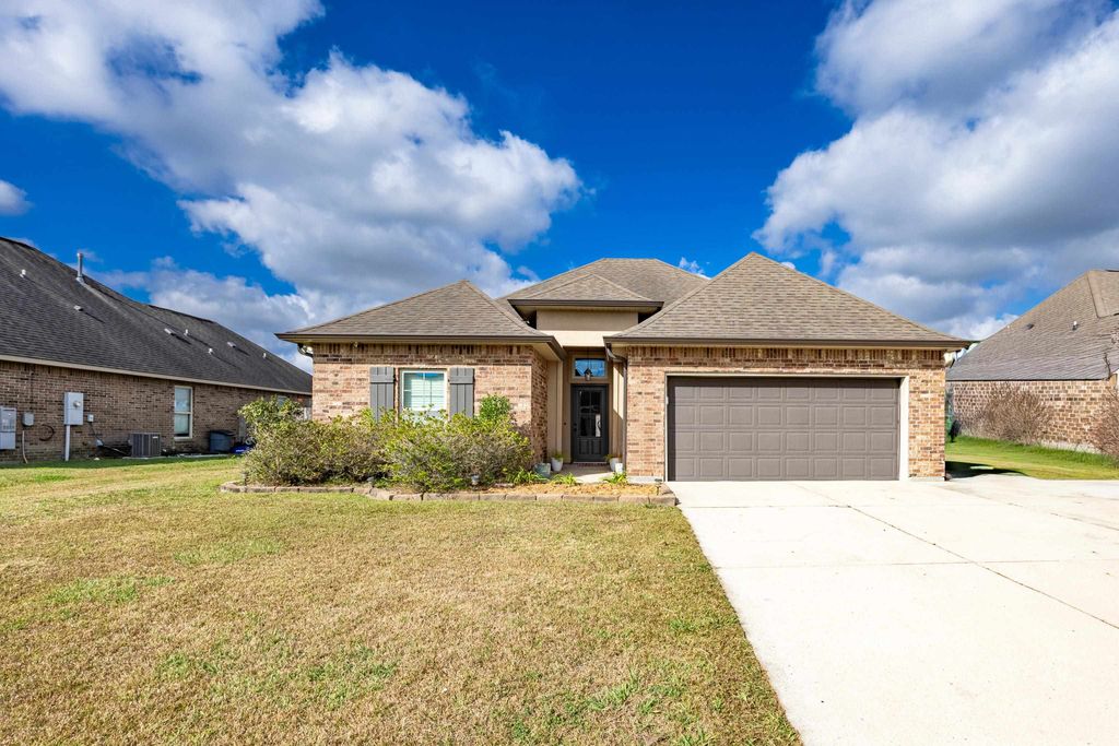 277 Cottage Way, Thibodaux, LA 70301