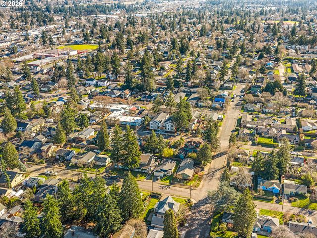 7448 Se Tolman St, Portland, OR 97206